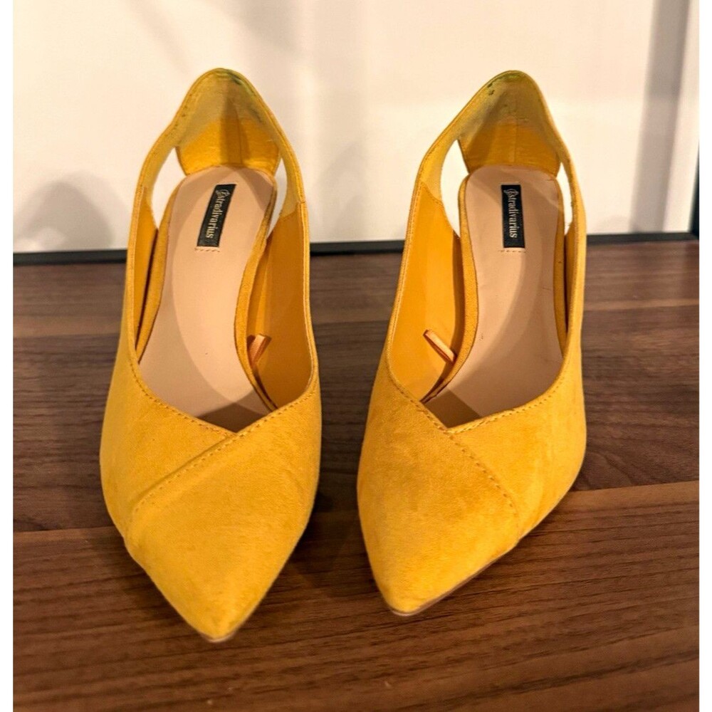 Stradivarius Women’s Yellow Suede Pointed Toe Slip On Stiletto Pump Heels 4.5